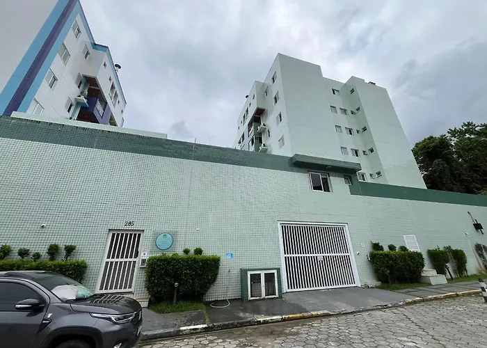 Cobertura 3 suítes com Ar condicionado, 300 metros da Praia Grande, Piscina, Wi-fi, Sauna Ubatuba